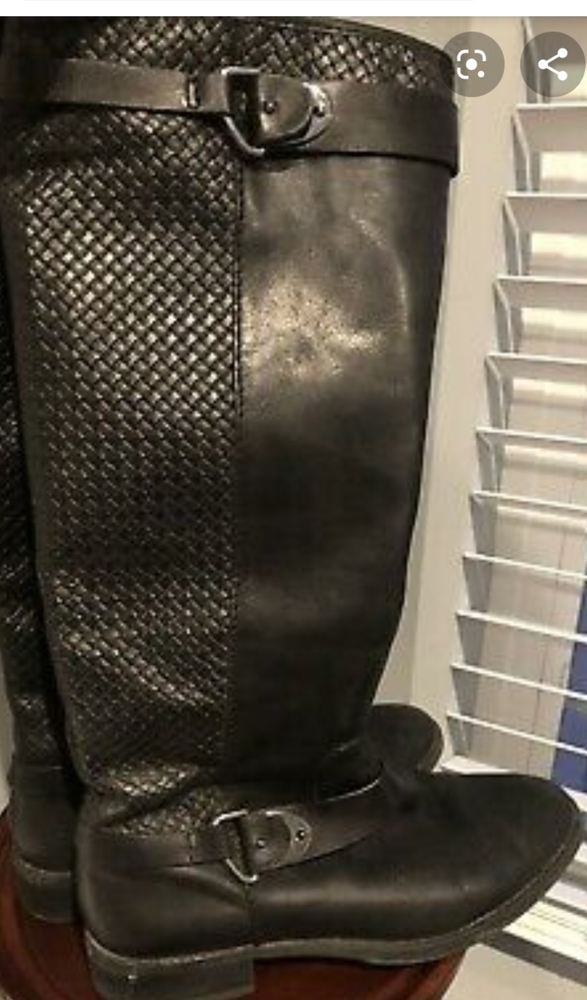 Beautiful Antonio Melani boots.